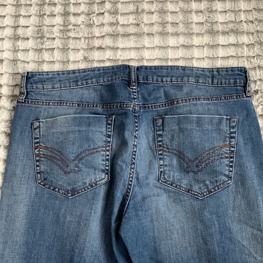 William Rast crop jeans - Picture 4 of 13